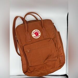 FJALLRAVEN Kånken Orange Backpack